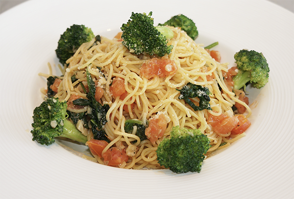 ブロッコリーとほうれん草 スパゲティーニ